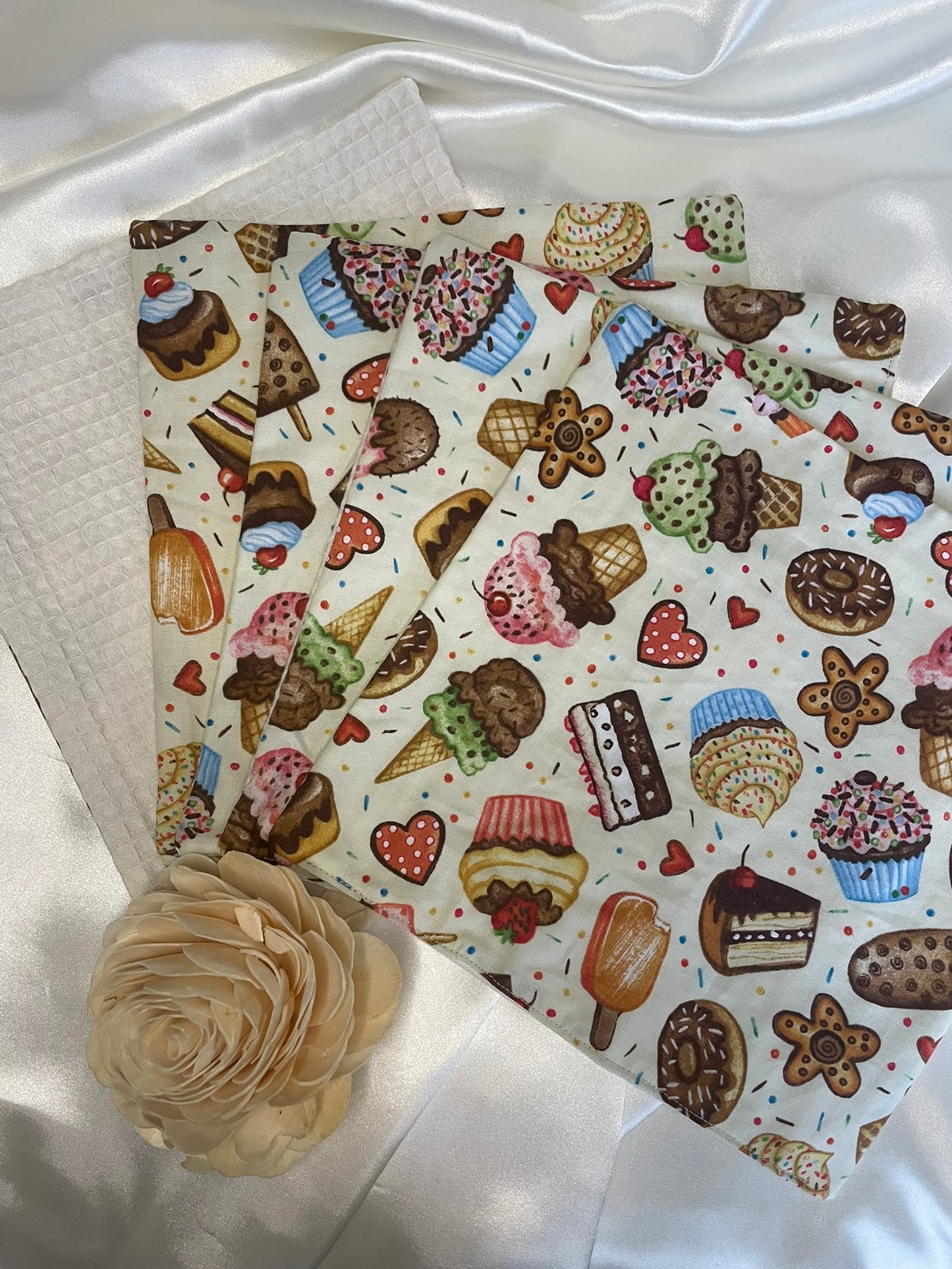Essuie Tout Lavable avec pressions - CUPCAKES